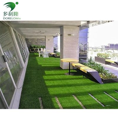 Gewerbliche künstliche Rasenfliesen Verriegelung Design 3/8-Zoll-Gauge DIY Pet Lawn Mat