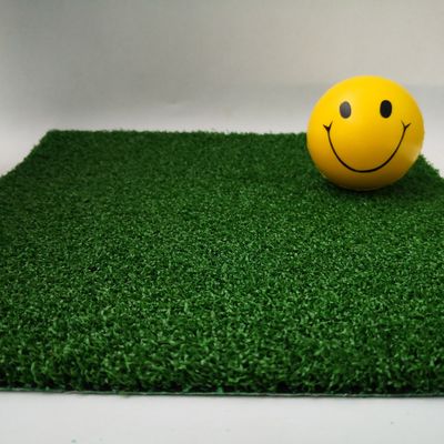 OEM 2020 angepasstes künstliches Gras für den Fitness-Studio-Boden
