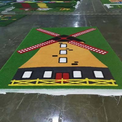 PE-PP-Rücklage Künstliches Gras Logo Farbmuster Synthetischer Rasen Mini-Fußballteppich